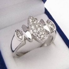 Stříbrný prsten KPS081